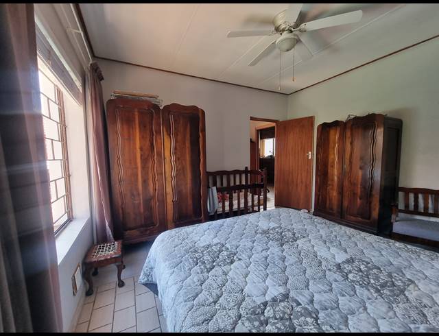 5 BEDROOM HOUSE FOR SALE IN DANA BAY